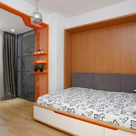 Platinum Apartment With 2 Bedrooms 布加勒斯特 外观 照片