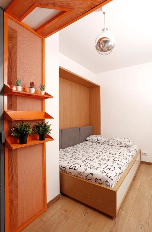 Platinum Apartment With 2 Bedrooms 布加勒斯特 外观 照片
