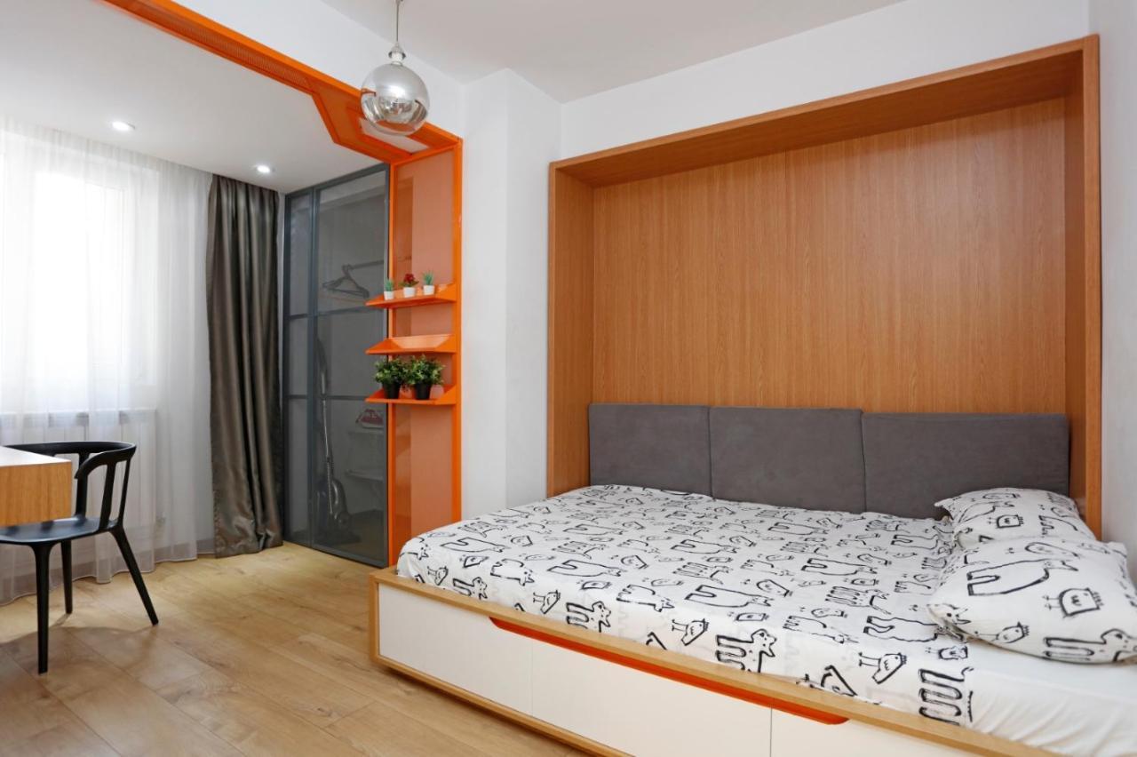 Platinum Apartment With 2 Bedrooms 布加勒斯特 外观 照片