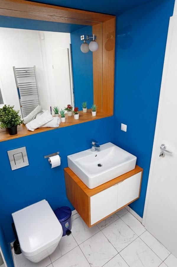 Platinum Apartment With 2 Bedrooms 布加勒斯特 外观 照片